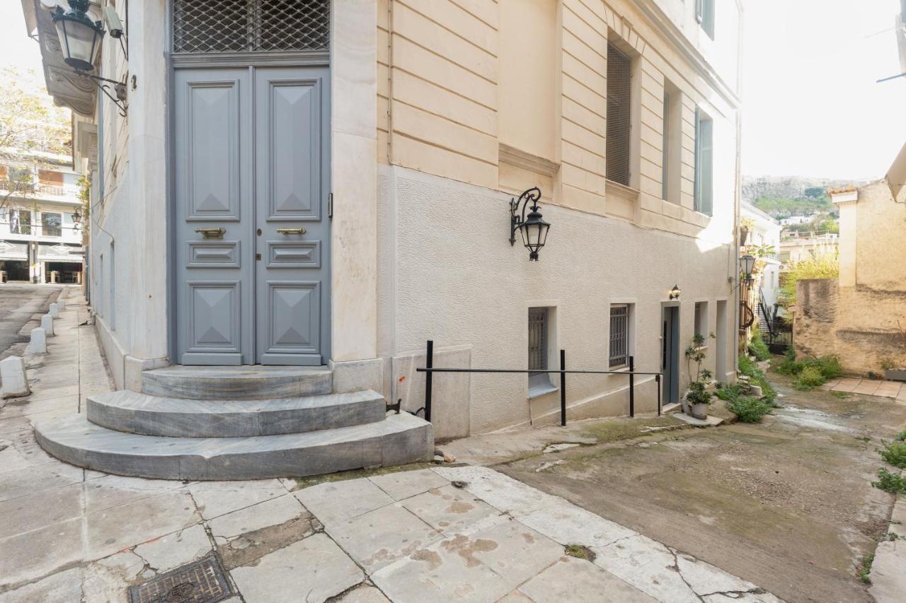 Charming Apartment In The Heart Of Plaka เอเธนส์ ภายนอก รูปภาพ